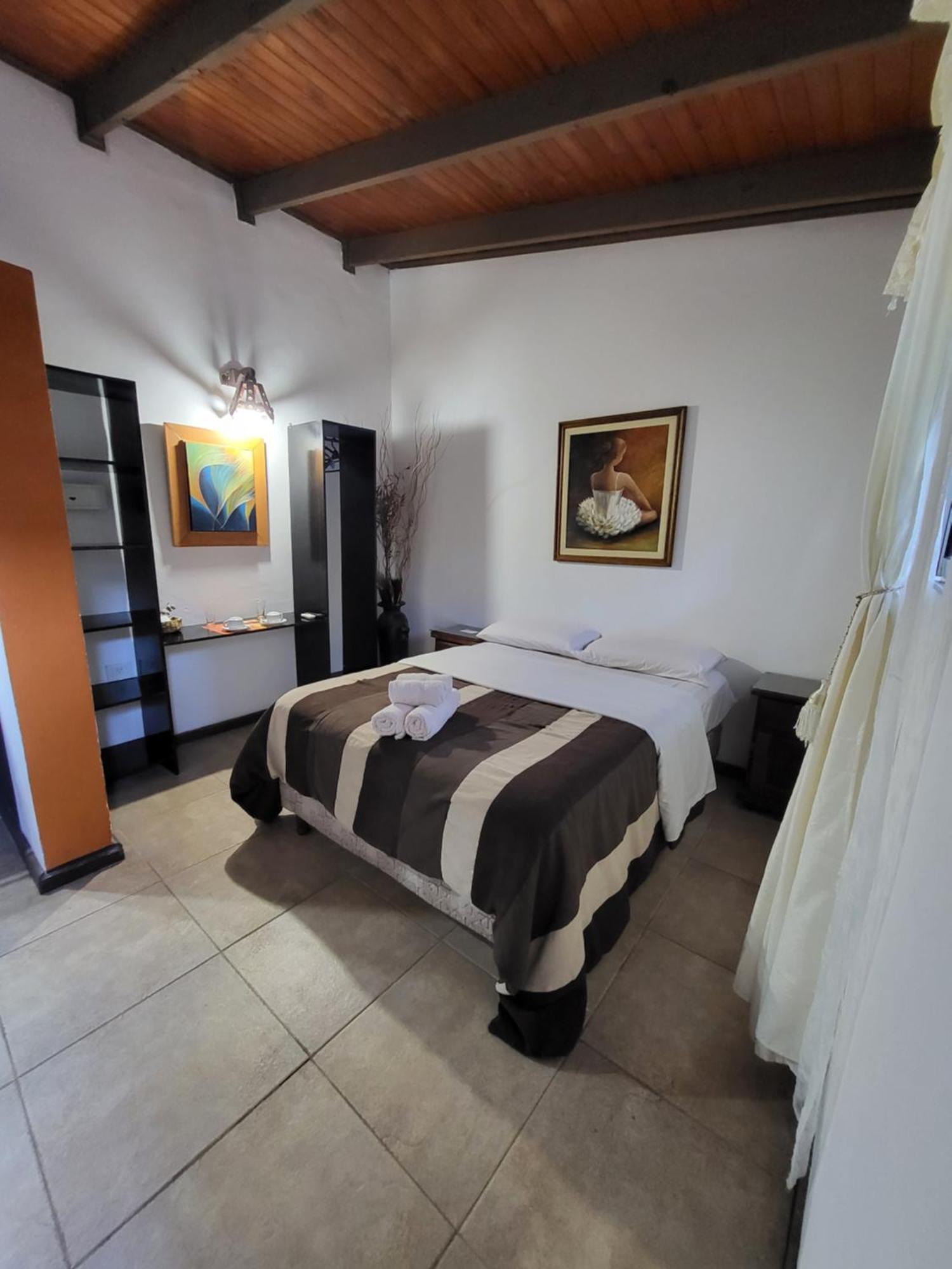 Si Mi Capitan - Cabanas & Habitaciones Puerto Iguazú Extérieur photo