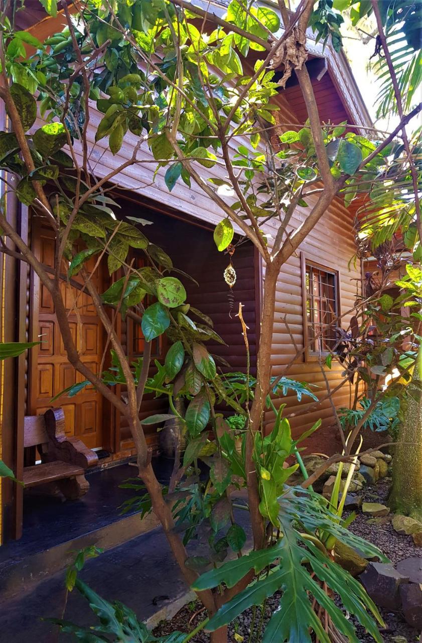 Si Mi Capitan - Cabanas & Habitaciones Puerto Iguazú Extérieur photo
